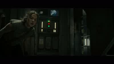 Kay, Kay, listen to me, okay? - Alien: Romulus