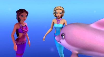 Kayla, Xylie, over here! - Barbie in a Mermaid Tale