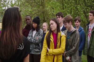 - Kayleigh, I guess.
- This is the winning team. - The A List