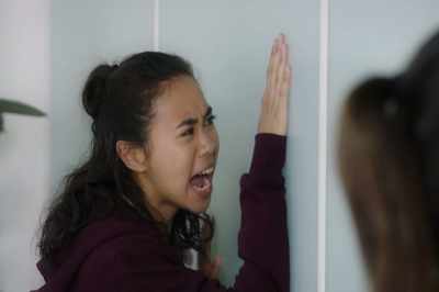 - Kayleigh, please!
- Come back! - The A List