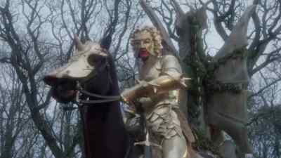 Keep a distance, Mordred. - Excalibur