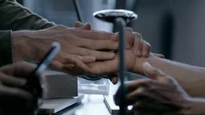- Keep a hand on the
phone at all times, - Taken