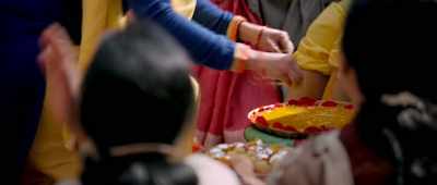 Keep your Boxer flexed,
make sure he drubs. - Mukkabaaz