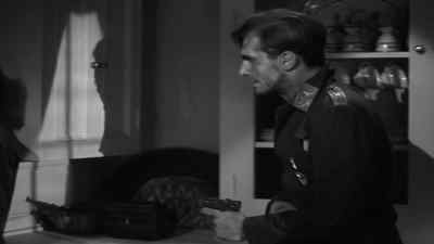 Keep door open. - Mrs  Miniver
