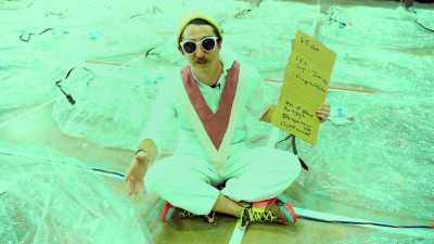 Keep that in mind whenever
you come to the bubble shows, - The Flaming Lips Space Bubble Film