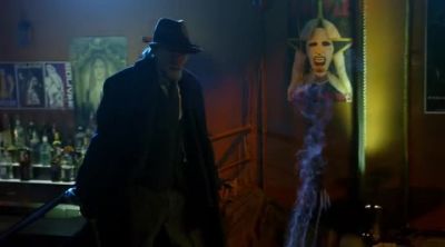 - Keep moving!
- Go find him, professor! - The Strain