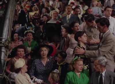 Keep your seats, please! - The Greatest Show on Earth