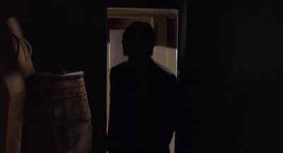 Keep them logs moving, men.
Think how lucky you are. You're warm. - Breakheart Pass