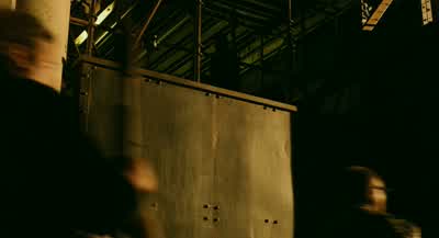 Keep them off the walls! - Dawn of the Planet of the Apes