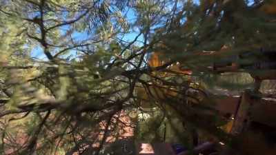 Kelly and Al head
for the most remote corner... - Outback Opal Hunters