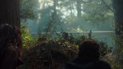 - Kelly: Fuck. - We'll be okay. - Ash vs Evil Dead