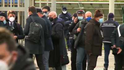 KEMP: Before the trial, - Ross Kemp: Mafia and Britain