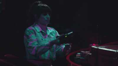 Ken offered to give Tina a reading - Living for the Dead