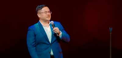 Kenapa kau tidak mau divaksin?" - Dr Jason Leong: Ride with Caution