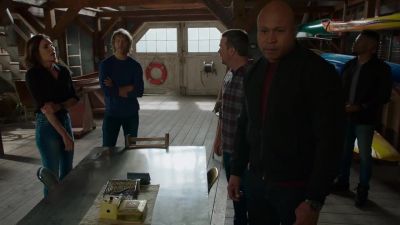 Kendricks upstairs? - NCIS: Los Angeles