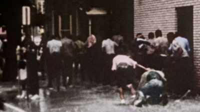 KENNEDY SENDS
3,000 FEDERAL TROOPS - America in Color