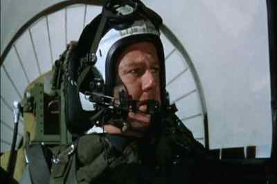 Kenny, can you hear me?! - Men of the Fighting Lady
