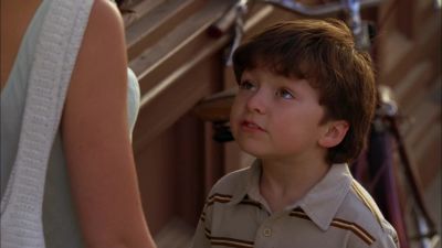 Kenny,I told you to stay. - Ghost Whisperer