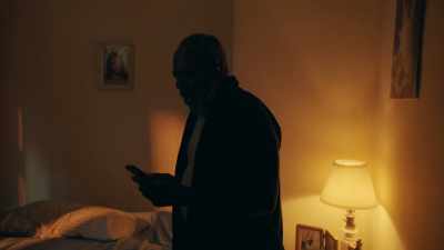 Kenny, it's Carol. - The Killing of Kenneth Chamberlain