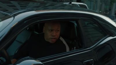 Kensi, Deeks, you good? - NCIS: Los Angeles