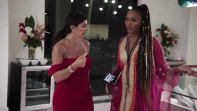 Kenya just came down.
- Ramona had a whole thing - The Real Housewives Ultimate Girls Trip