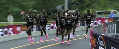 KETCHELL: The turn radius
around the Lusthaus on average - Kipchoge: The Last Milestone
