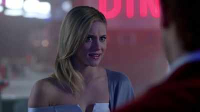 Kevin called me. And he said
his dad found a gun, - Riverdale