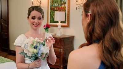 - Kevin can never see this.
- I already emailed him a copy. - Two Chefs and a Wedding Cake