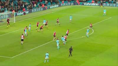 Kevin switched back on to his left
and he gave it to me - All or Nothing: Manchester City