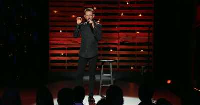 Khaki-colored people
with Asian-yet-round eyes, - Neal Brennan: 3 Mics