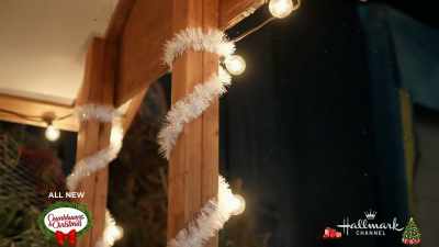 Kids can have
a visit with Santa - Heart of the Holidays