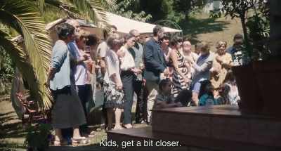Kids, get a bit closer. - 20,000 Species of Bees