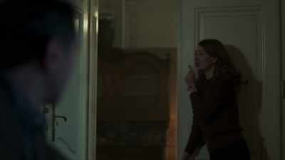 (KIDS SHOUTING INDISTINCTLY) - McMafia