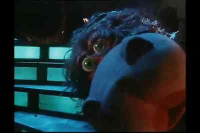 Kill her, Trevor! - Meet the Feebles