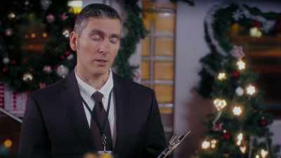 KIM:
From who? - Christmas Cupcakes