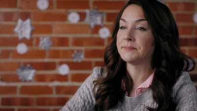 KIM:
No, no no, you'll have it. - Christmas Cupcakes