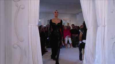 Kim is perfect. - The Kardashians