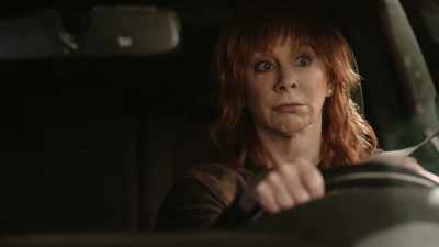 [kim sniffs] - Reba McEntire's The Hammer