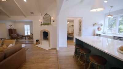 [Kim] Yeah, it's so open.
So open to all the spaces - Why the Heck Did I Buy This House?