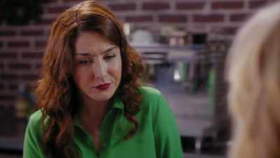 KIM:
Yeah, sure, yeah,
take a couple days. - Christmas Cupcakes