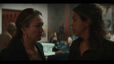 Kimberly's here.
You promised her ten minutes. - Y: The Last Man