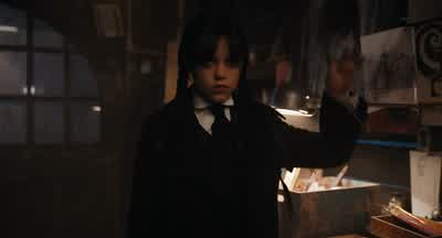 Kinbott's necklace. - Wednesday