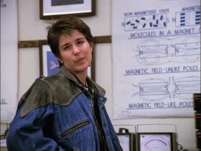- Kind of hurts, huh? - What do you know about it? - MacGyver