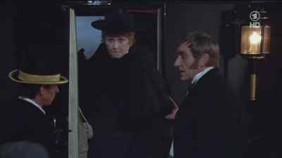 Kindly bring in the trunk with them.
Yes, sir. - Little Lord Fauntleroy