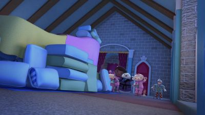 KING: I command you! - Doc McStuffins