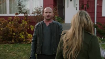 - Kirk, we can get you
new pants. - DC's Legends of Tomorrow
