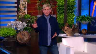 KIRSTEN: My parents hadcalled
me and asked me - Diamond Hands: The Legend of WallStreetBets