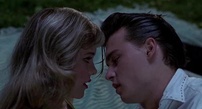 Kiss me Kiss me hard - Cry Baby