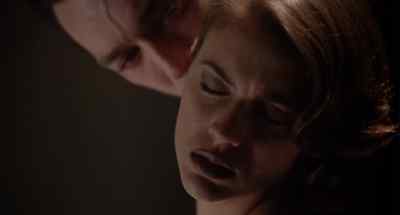 [kisses] - Embrace of the Vampire