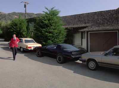 Kitt, we gotta get this officer to a hospital, - Knight Rider